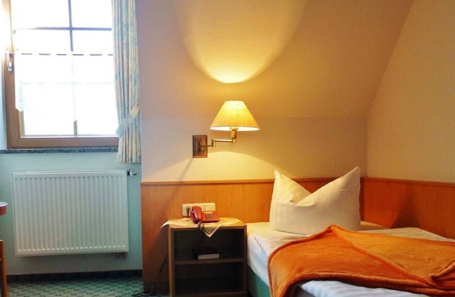 Chambre Simple - Country Hôtel "Neuwiese" avec auberge traditionnelle "Au Moulin"