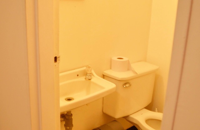 CHAMBRE SIMPLE AVEC BAIN PRIVÉ À LAURELES-LA 70