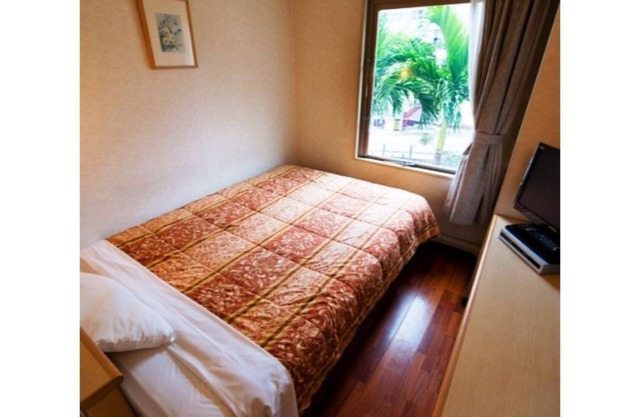 Single roomsemidouble bed nonsmoking Okinawa / Naha Okinawa