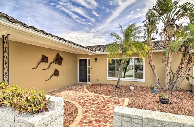 Single-Story Home with Hot Tub - Pets Welcome!