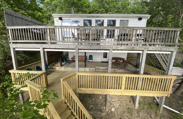 Dégustez, éclaboussez et détendez-vous au Falls View Cottage! Famille, visites de vignobles, voyage entre filles!