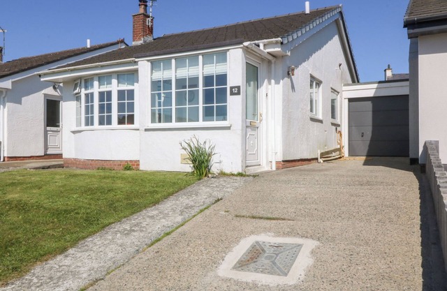 Sisial-Y-Mor, RHOSNEIGR