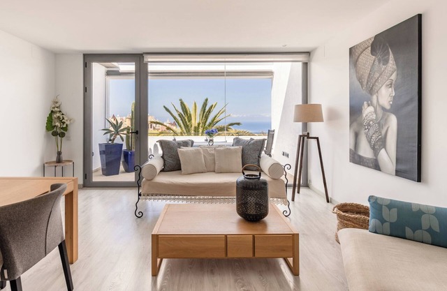 SISSI BOUTIQUE - La terrasse entre océan et Teide