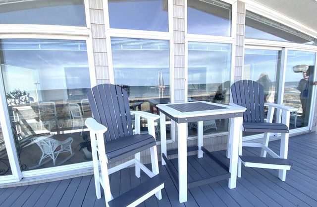 "Sisters Beach House" On the Chesapeake!