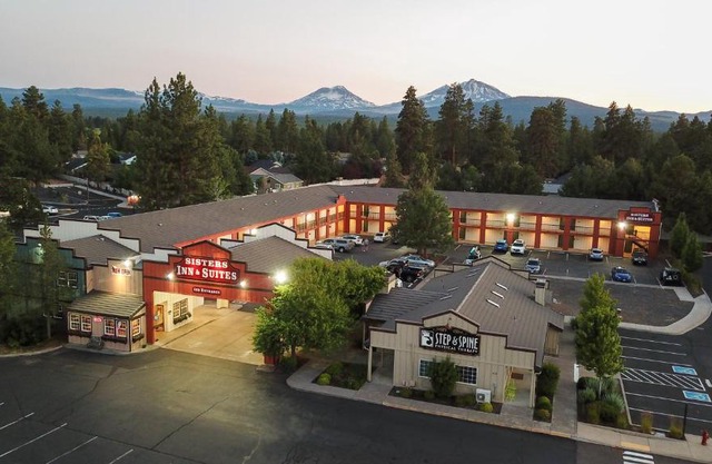 Sisters Inn & Suites