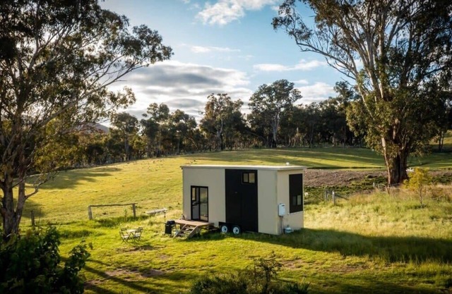 Sithuri Tiny House - A Windeyer Outback Experience