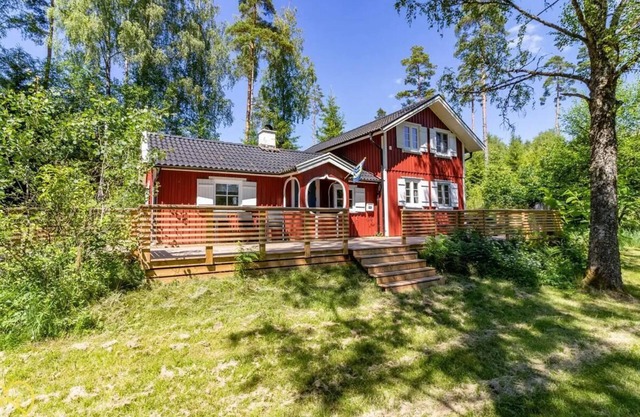Revesjö - House with fantastic lake view. Secluded location!
