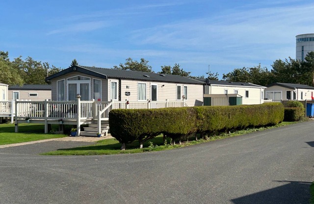 Skegness - Butlins Site -3Bed Caravan -PetFriendly