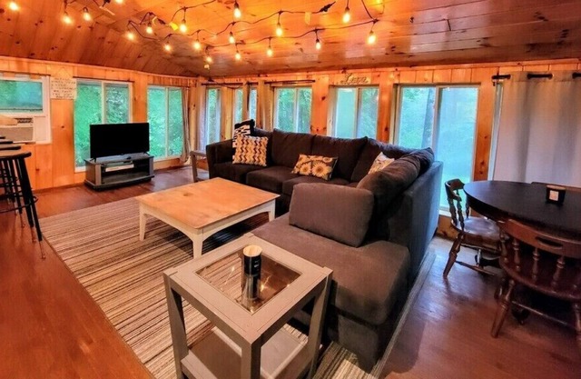 Ski Bethlehem A-Frame with River Access Bring Dogs! <New>