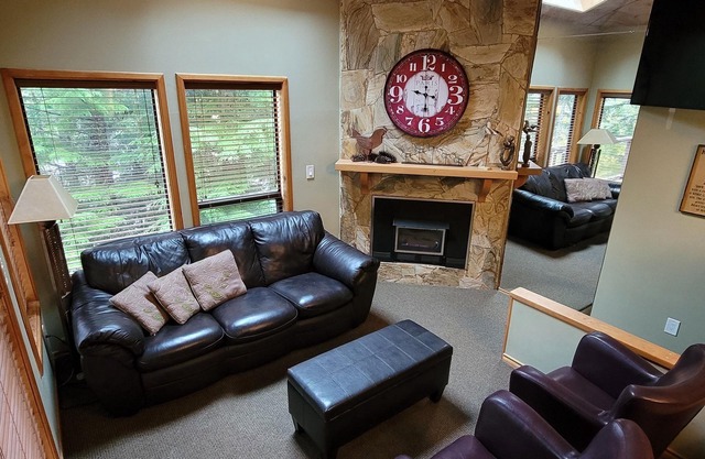 1 bedroom and den with 1.5 bath - Steps off the Village Run Townhome