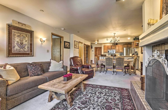 Ski-In/Ski-Out Beaver Creek Condo w/ Mtn Views!