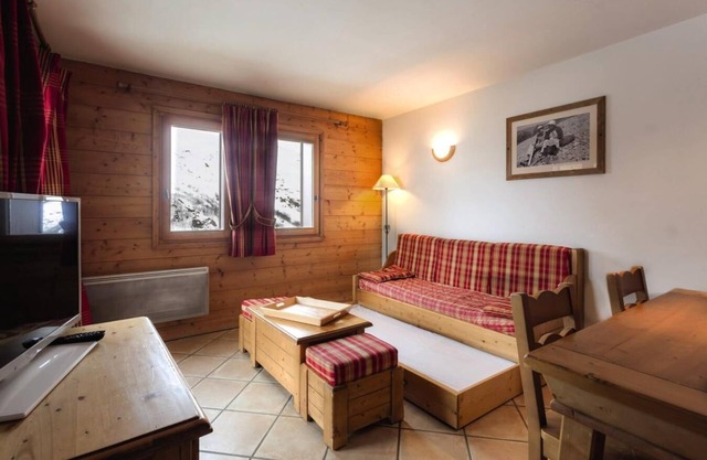 Fitness, swimming pool, sauna, hammam, balcony, tv, 40-45m², Les Menuires