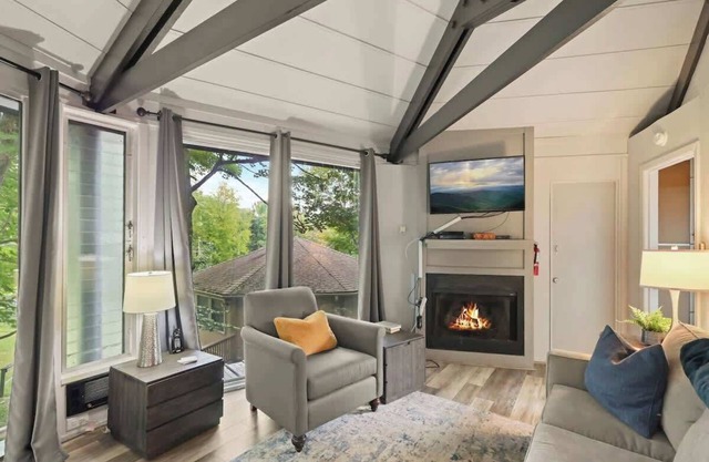 Ski In/Ski Out Retreat in Sugar Mountain