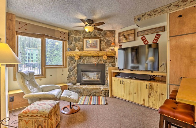 Ski-In/Ski-Out Studio at Winter Park Base!