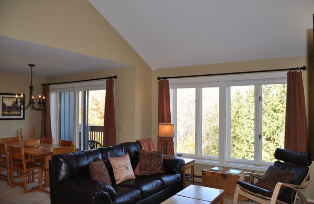 Ski-In / Ski-Out, Condo Sugarbush au dernier étage (Snow Creek)