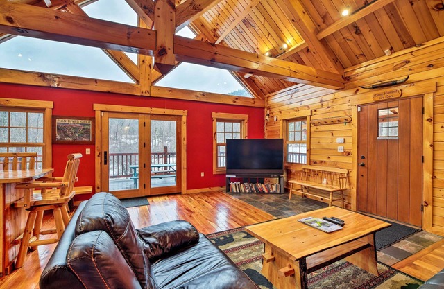 NOUVEAU! Ski Lodge / Retraite de montagne 4 saisons