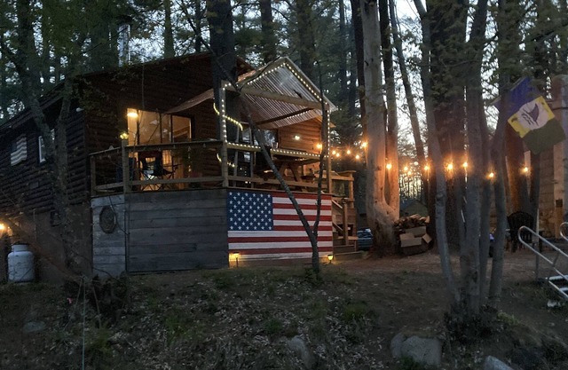 Sebago Lakes Region 4 Season Waterfront Cabin