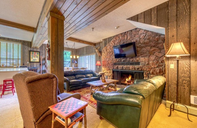 SkiWay Lodge at Thunderhead