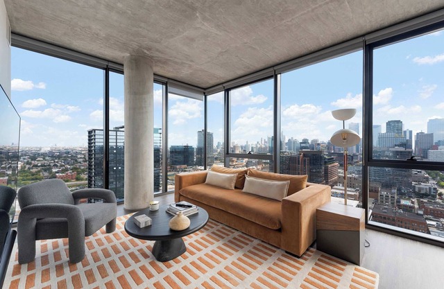 Sky-High 2BR w/ Gym & City Views