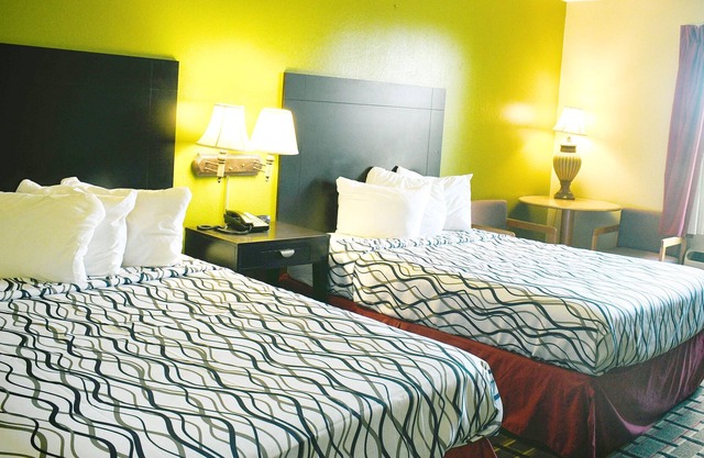 Days Inn by Wyndham / 2 grands lits, non-fumeur