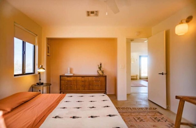 Sky Ranch Retreat ~stargaze deck on 5 acres~