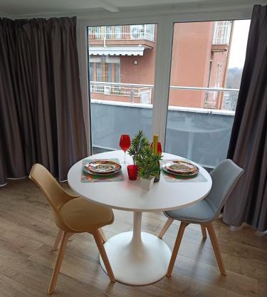 Sky View apartment with Swimming pool, AC, Wifi, M2