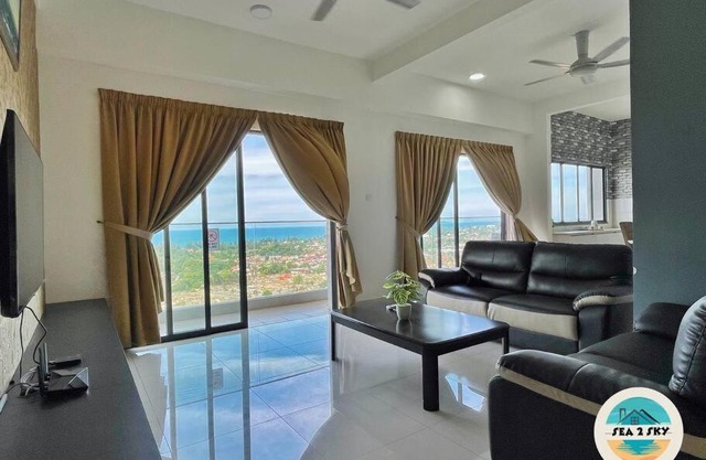 Sky2Sea Penthouse @ Icon Residences