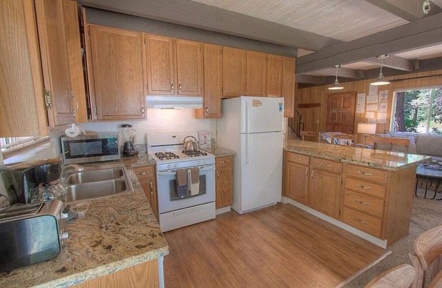 Skyline Divine-Near Hiking, Pet Friendly (COH0885)