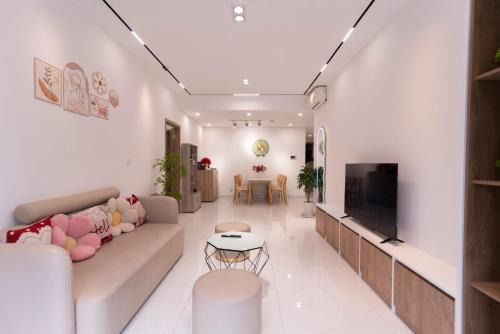 Skylinked Villa in Celadon City- Căn Hộ có gara Xe Hơi Riêng