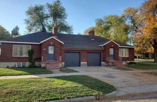 SLC 2 BD/1 BA Close to Downtown, high speed Wi-Fi