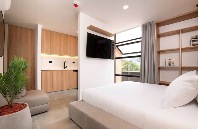 Sleek 1BR Studio w/Design Touch-Cowork & Jacuzzi