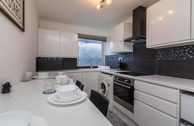 Sleek and Modern 2Bed Apartment