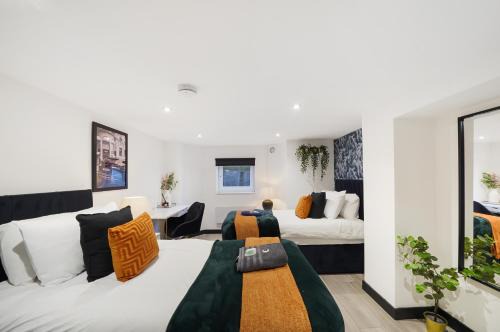 Sleek and Stylish Yorkshire Gem - Sleeps 4