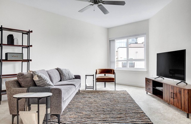 Sleek Downtown Bellevue 1BR w/ W/D & Storage, near Shops, by Blueground