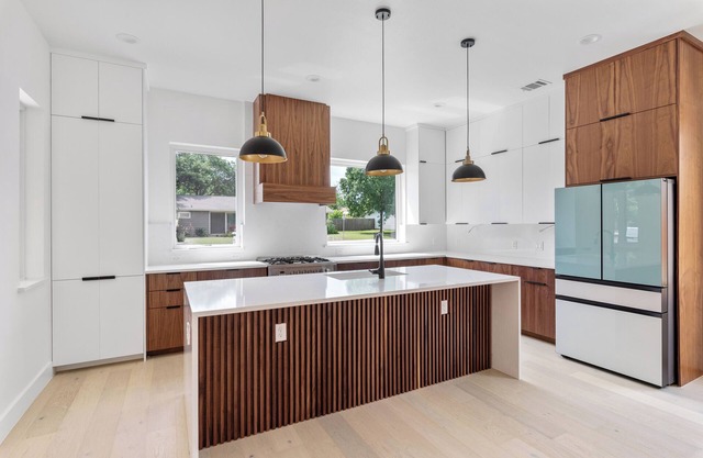 Sleek & Stylish New Build