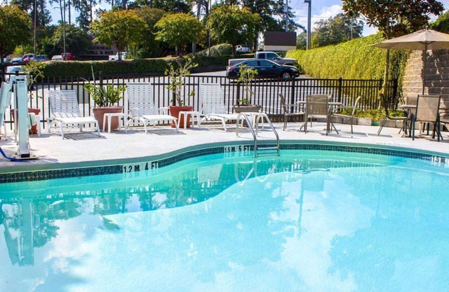 Sleep Inn & Suites Columbus Near State University - Fort Moore Area