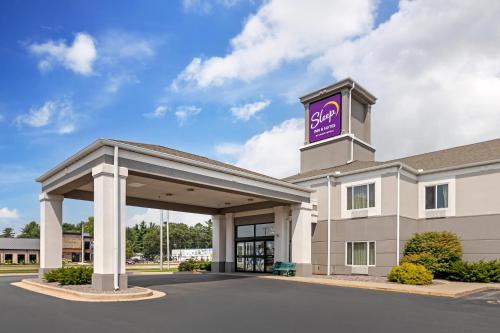 Sleep Inn & Suites