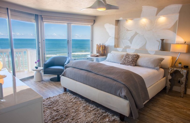 AUTOMNE 🌴🍂🍁 dans l'amour! Absolute DIRECT OceanFRONT Condo / Loft WiFi gratuit MODERN / LUXE