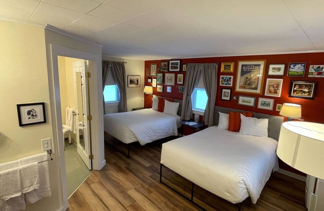 Sleep Woodstock Mobility Impaired Accessible Suite