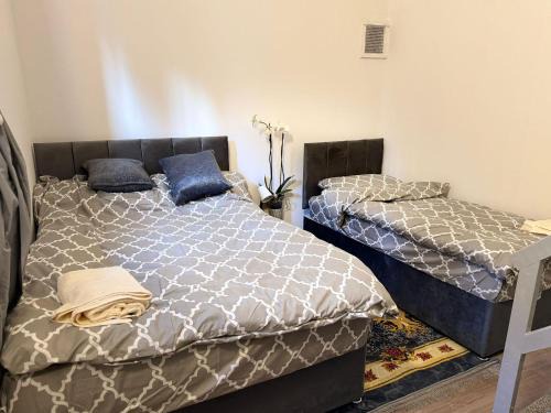 Sleep4 - Close To Purley Station & Local Shops