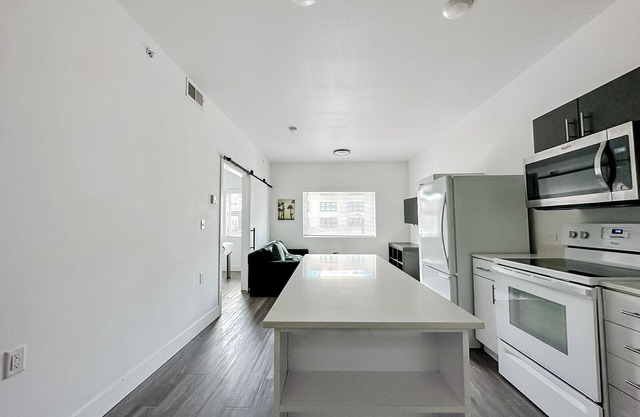 Sleepover: Centrally-Located 1BD/1BA- Downtown Springfield