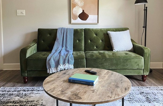 Impeccable 1BD/1BA + Gym - Little Rock