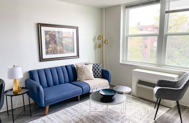 Sleepover: Marvelous 1BD/1BA + Gym - Cincinnati