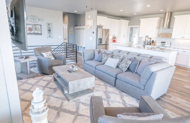 Come stay at Bear Essentials! Sleeps 14 with 6 bedrooms and 5 baths. New hot tub!