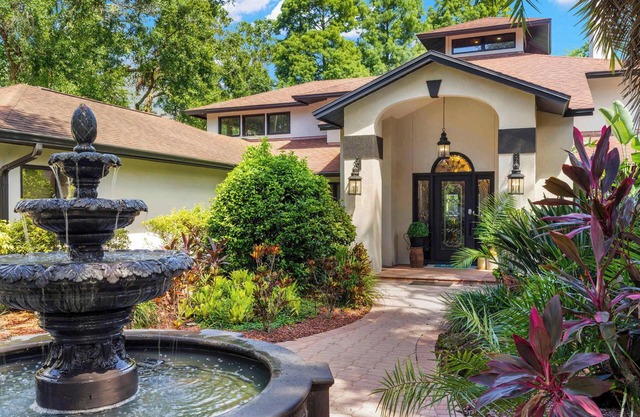 Sleeps 14~Pool~Games~Dog Friendly~Golf Course View