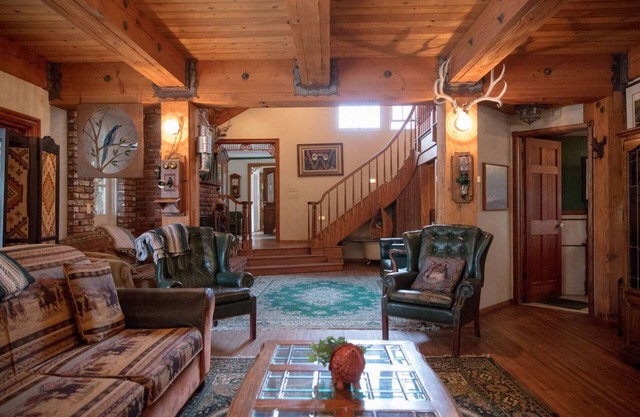 20 personnes et plus! Ranch Retreat Minutes from Disneyland - Convention Center - Beach!