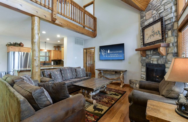 Bryan & Vanessa's Luxury Homes - * SEULEMENT 250 $ la nuit! Justement par SDC! 22 personnes!