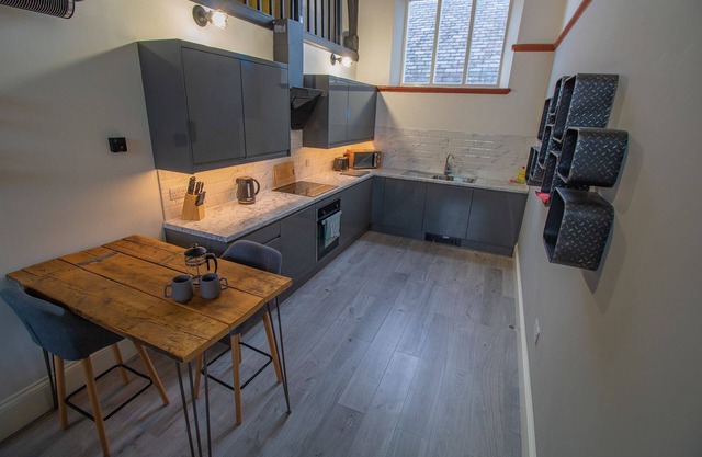 Sleeps 6 guests in 3 bedrooms