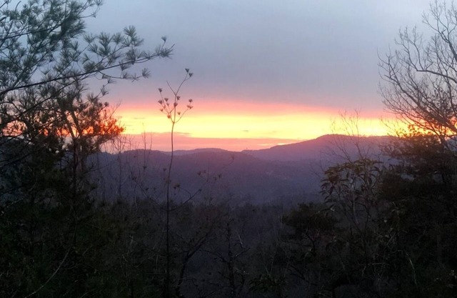6 personnes! Suite privée vue sur la montagne de Blue Ridge Parkway