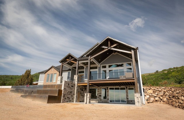 Amazing Views! Come stay at The Hideout w/private hot tub!